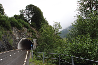 östlich von Wyler, der unterste Tunnel im Verlauf der Westrampe des Sustenpasses