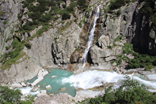 unteres Ende des Wasserfalls und die Reuss