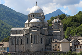 Zoom auf die Basilica della Beata Vergine Maria del Sangue di Re
