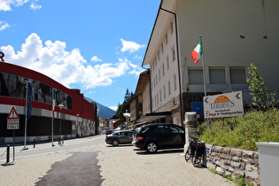 Brennerpass, Passhöhe, Blick voraus nach Italien …