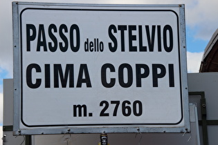 Schild mit Bezug zum Giro d'Italia