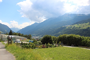 … und Blick über Bormio ins Valtellia