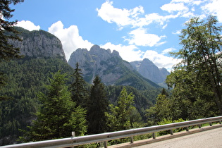 weiter oben, Blick in die Dolomiti di Brenta