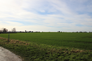 zwischen Hannover und Velber, Blick auf Velber, Benther Berg und Deister am Horizont