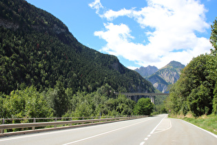 oberhalb von Morgex, Blick zur Autostrada Vallée d’Aoste A 5 …